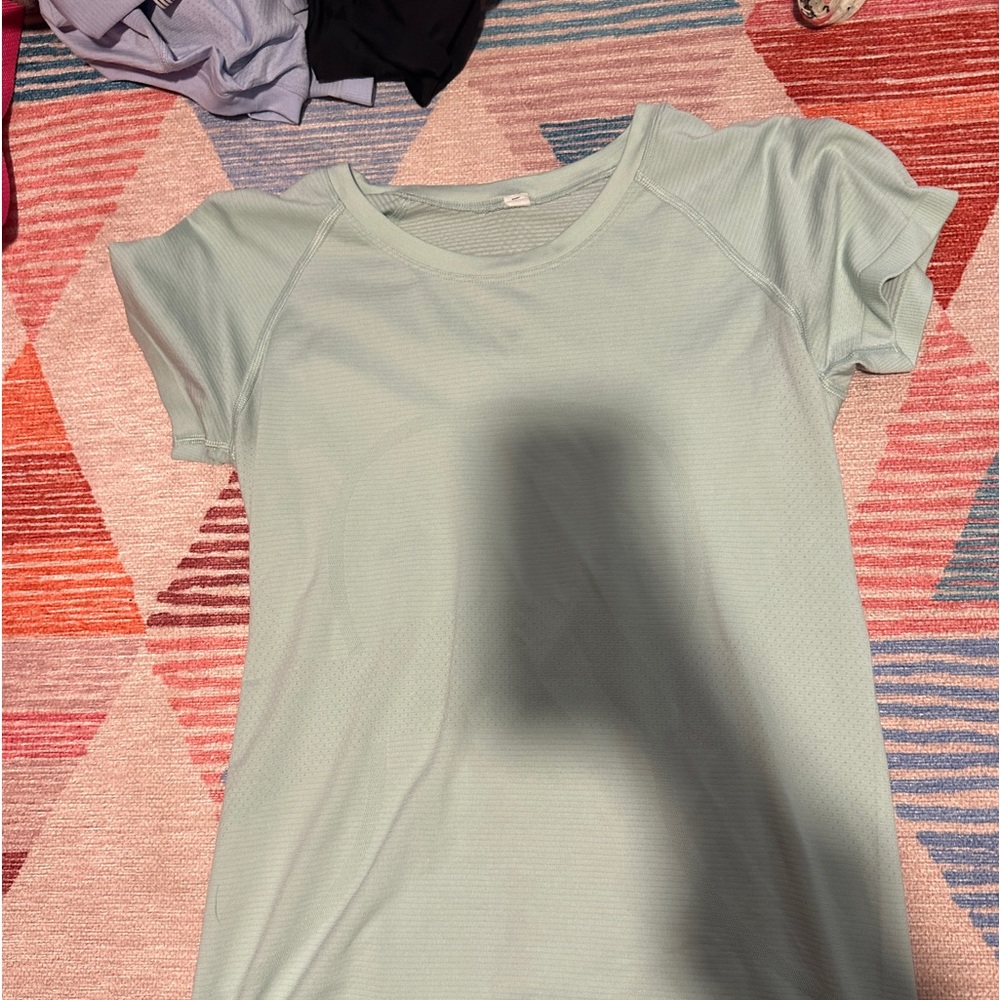 Light almost minty color lululemon swiftly tech